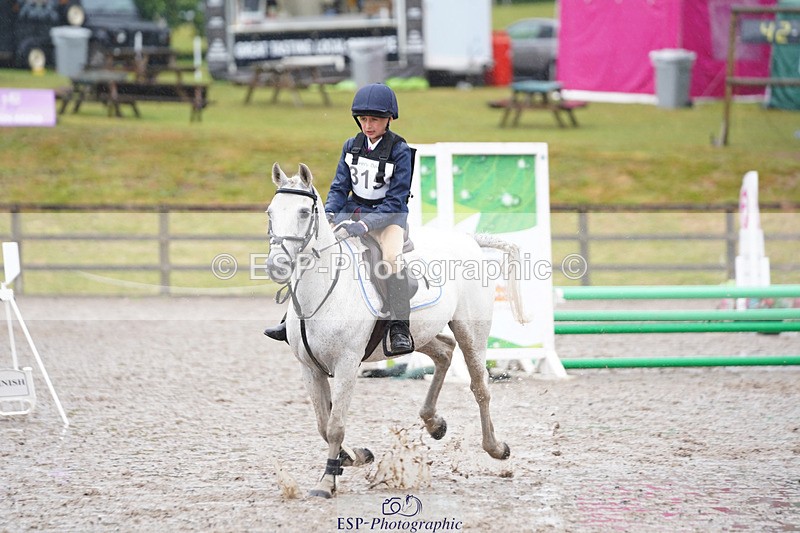 240824X-084836-20427 - 70cm Round 1 8.30 to 9.30