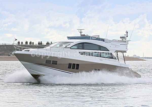 120720 VALERIE-ANNE WT7A6649 - Flybridge Cruisers