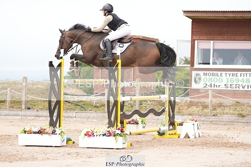 250718-112702-10016 - Cls 2, 3 Star Small Tour Break til End