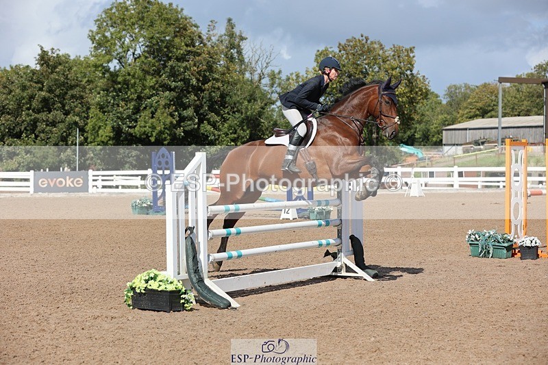 250913-142735-07374 - Cls 25 1.05m Amateur Quali