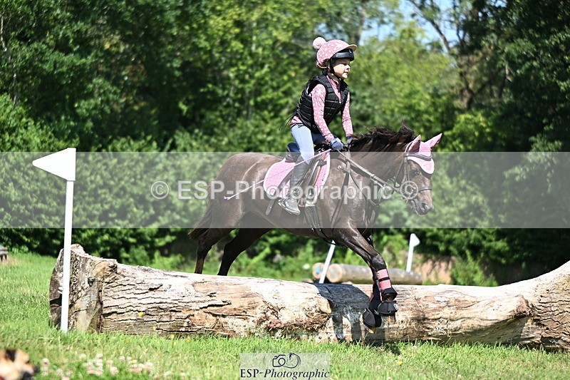 240729B-144833-02854 - Abbie's Group XC