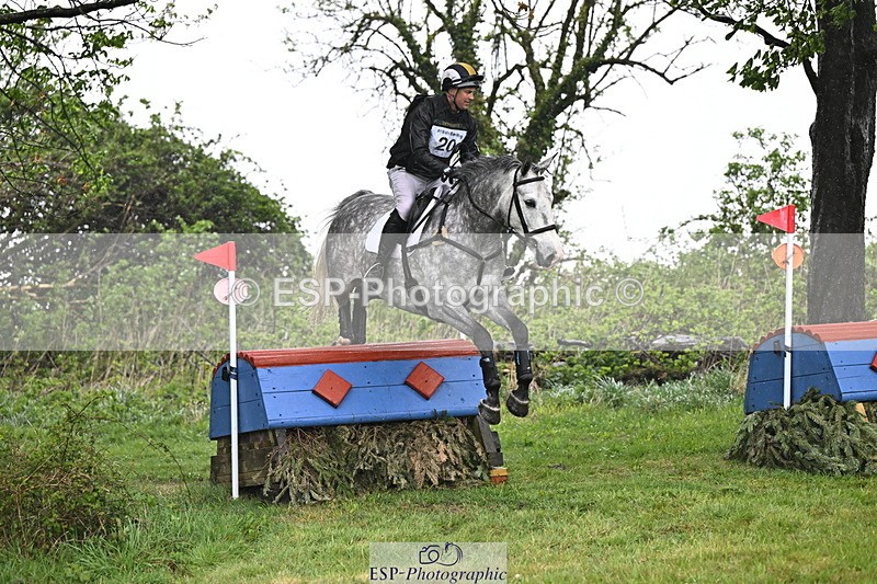 250418-113518-02377 - 020-Gubby.Leech-BEREFORD.SPARKLER