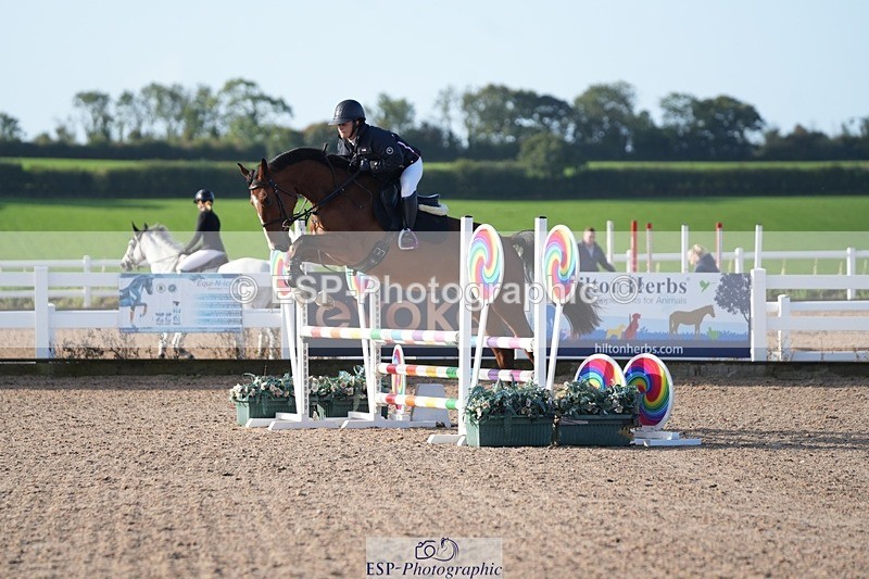 250911-090037-00010 - Cls 8 Clear Round