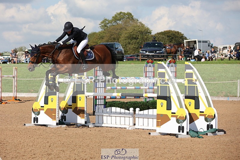 230915A-143222-02619 - Cls 5 National 1.40m