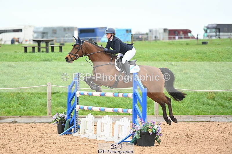 240316A-100109-02522 - Cls 13 Snr 1.05 and 1.10m Open