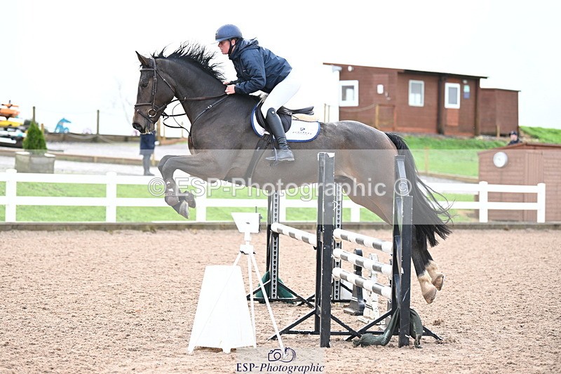 241023A-105146-00414 - Cls 1 British Novice and 90cm Open