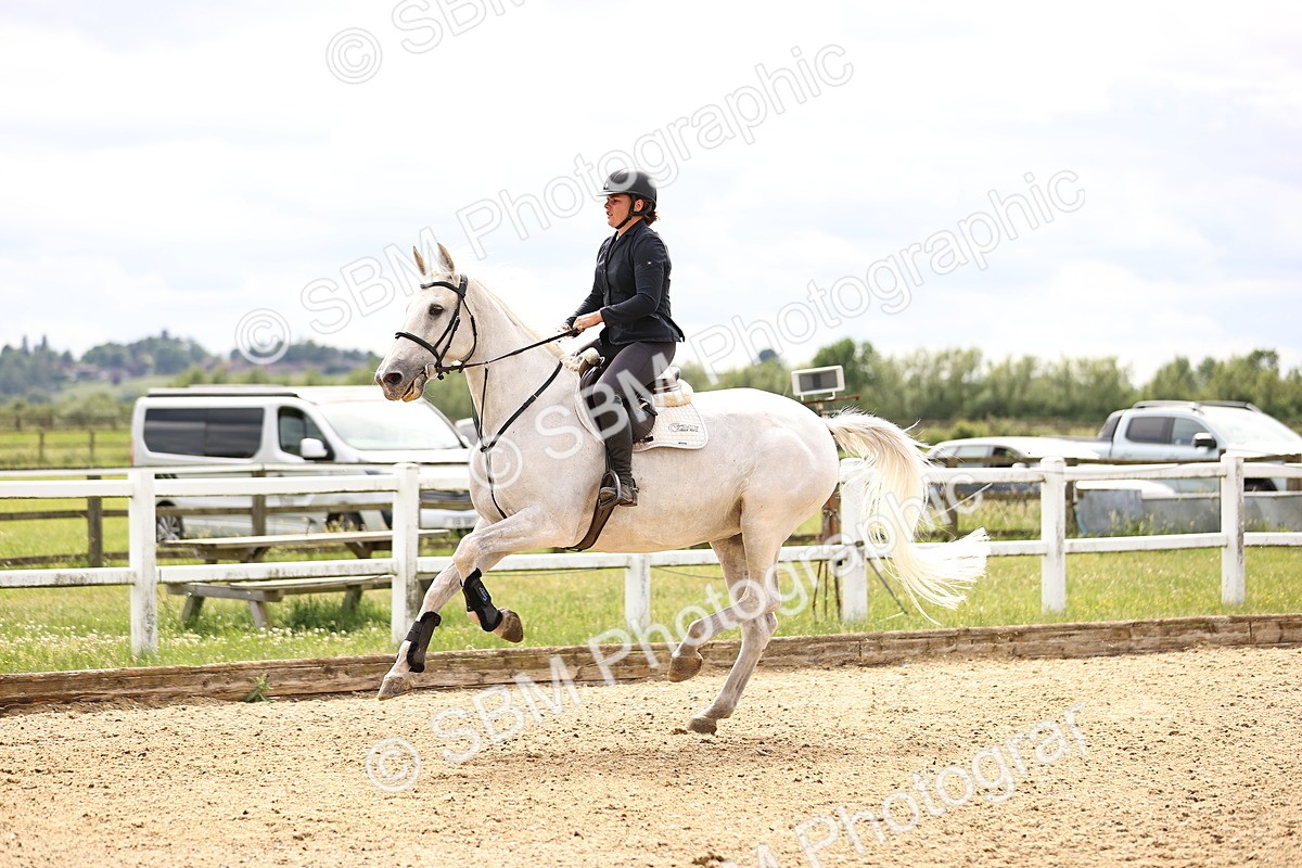 SBM_008094 - Class 21 - Senior Foxhunter - 1.20m