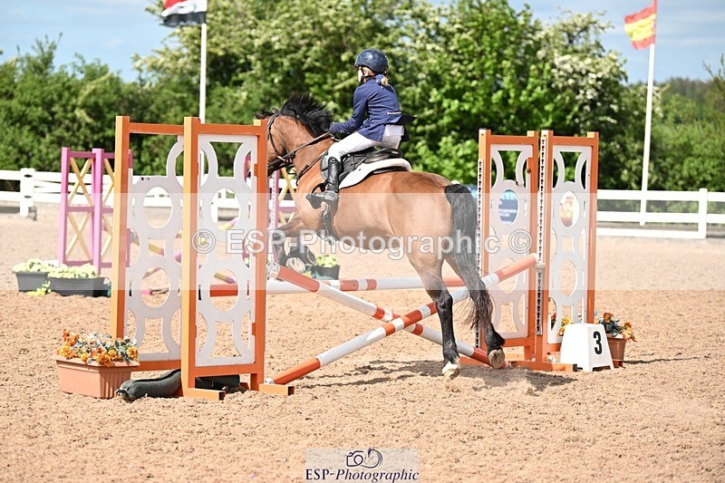 250504-110151-02262 - Cls 15+16 Club and Schools 70cm