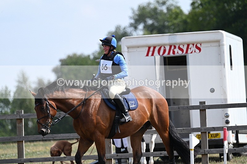 WJ7_2570 - XC Time 12:17 to 12:22