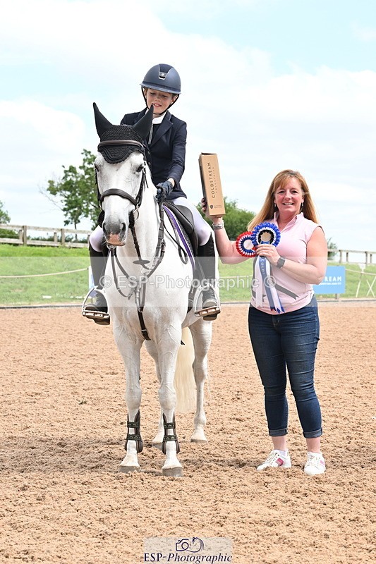 240630A-153905-14632 - Cls 25 HOYS 138cm Jump Off and Presentations