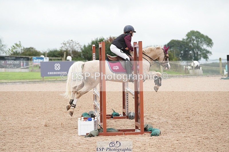 250920-103016-00632 - Cls 5 Pony British Novice and 80cm