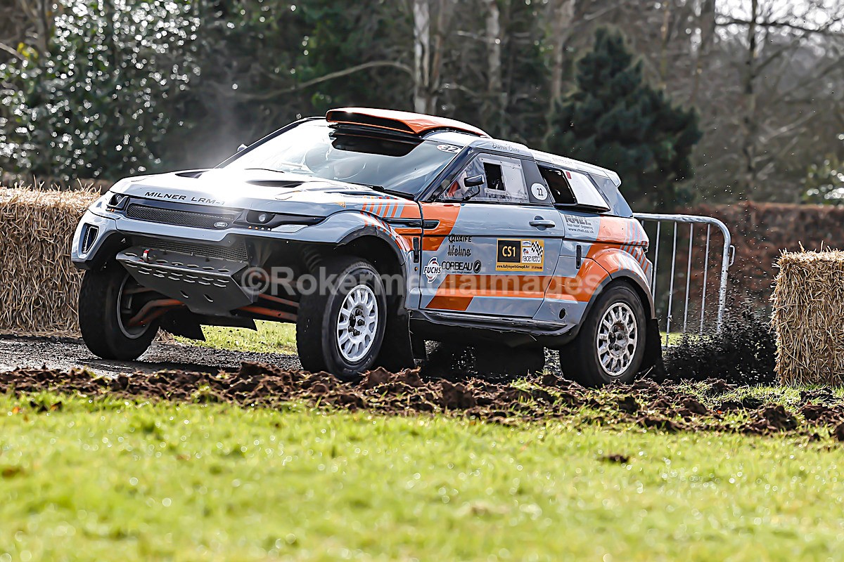 Race Retro 2025-300 - RACE RETRO 2025