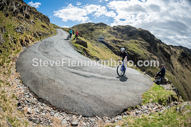 111655 - Hardknott Hairpin 11.00 - 12.00