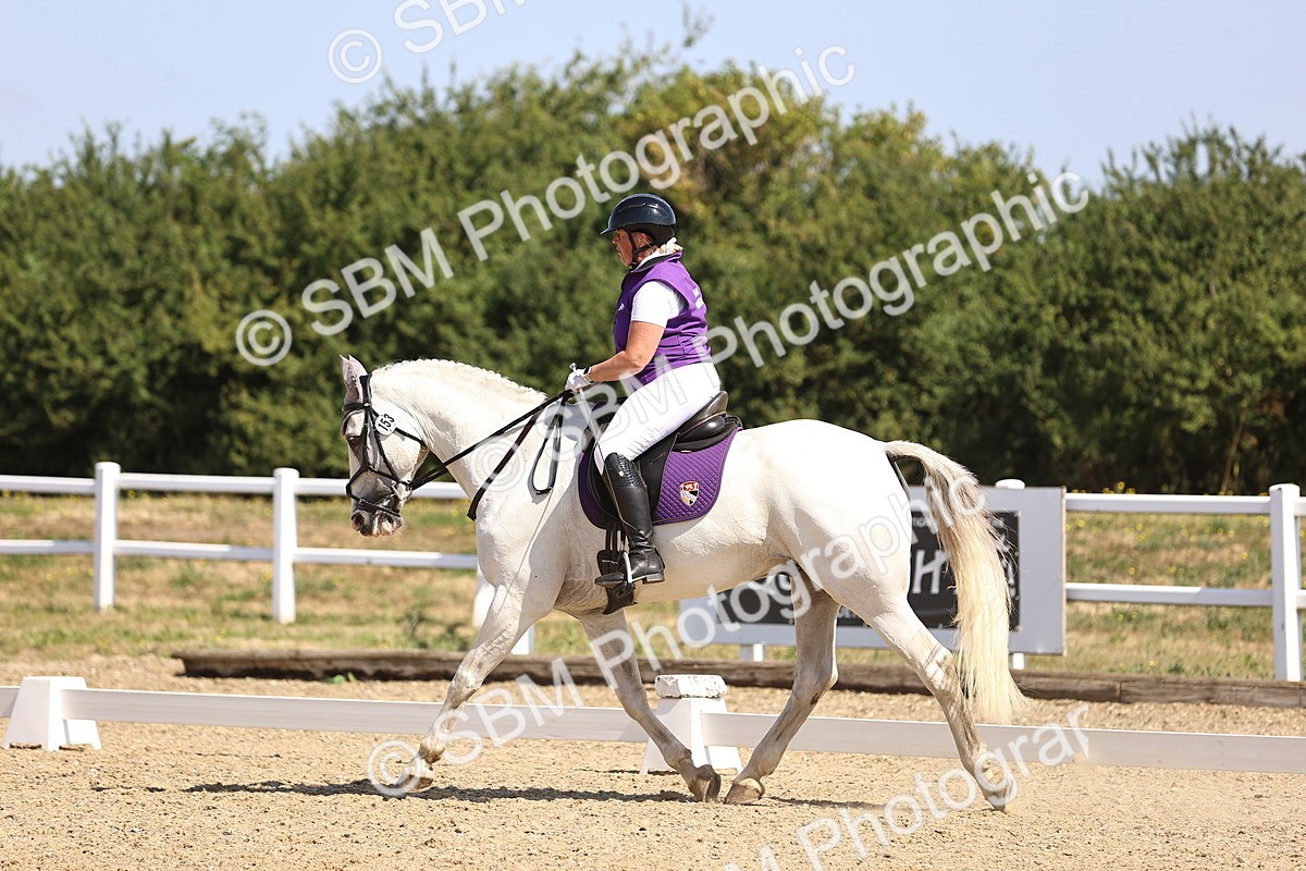 SBM_009336 - Novice 5 - 9.50-10.53