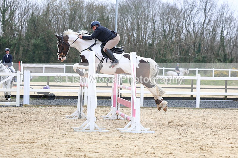 3E7A7546 - Class 8: Senior Newcomers/1.10m open