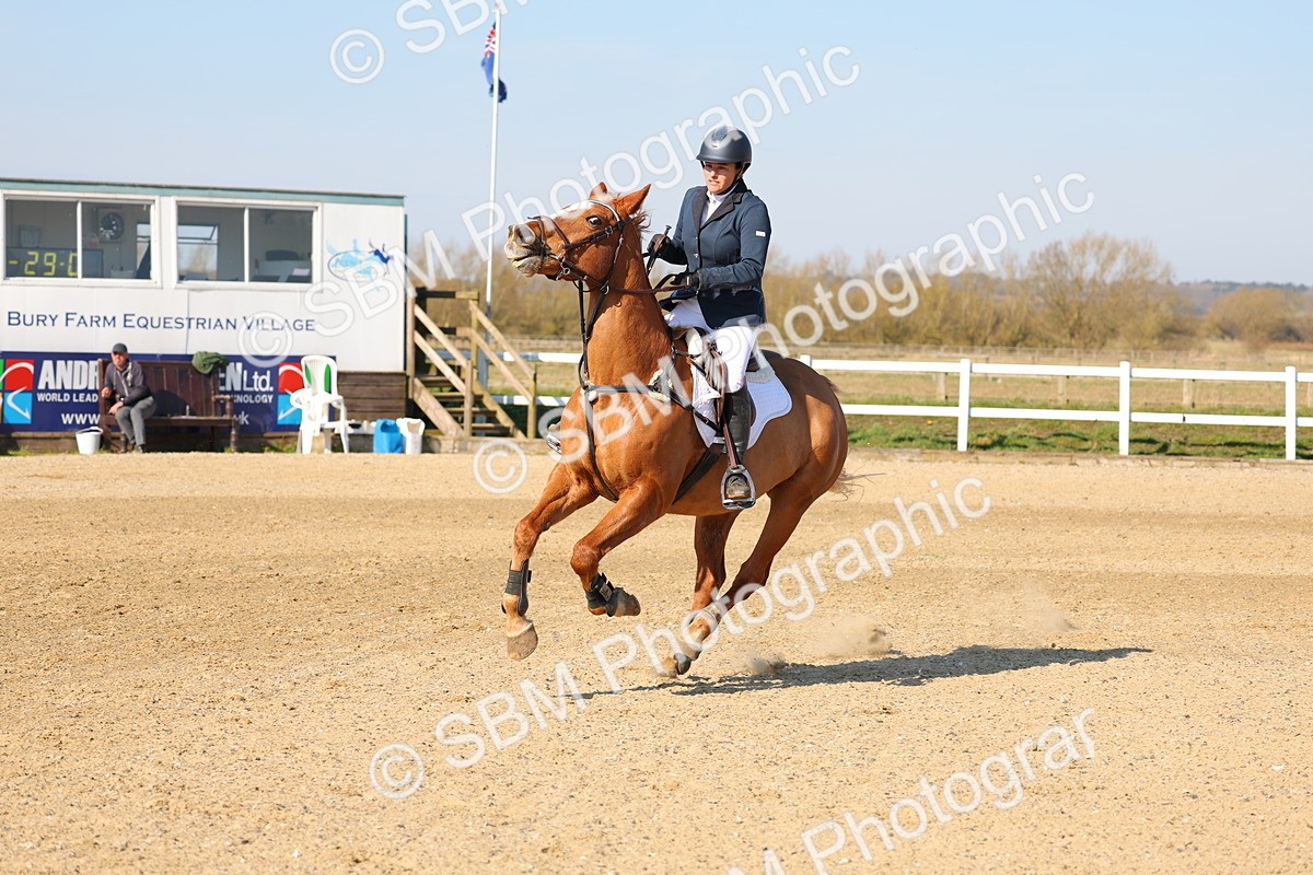 SBM_000143 - Class 1 - Clear Round
