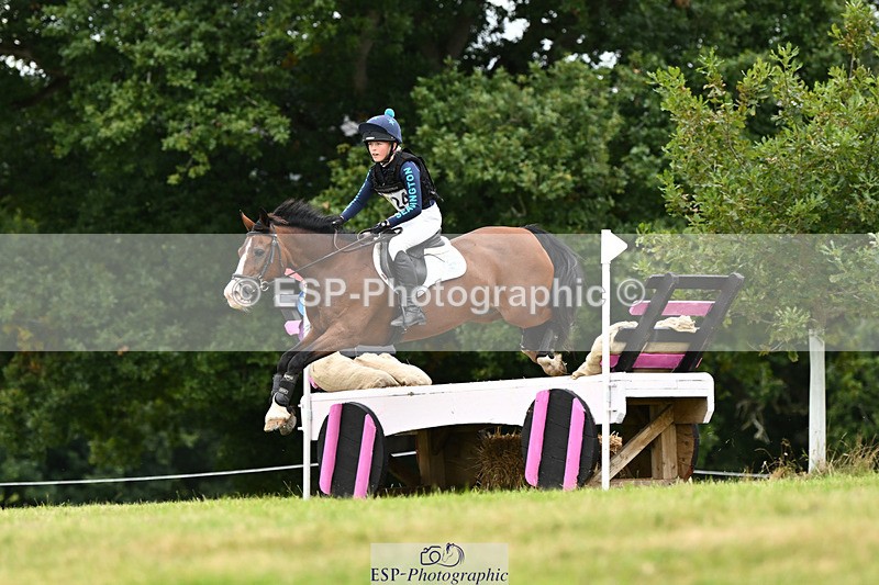 240825X-163346-37296 - 80cm XC 16.30 to 17.30