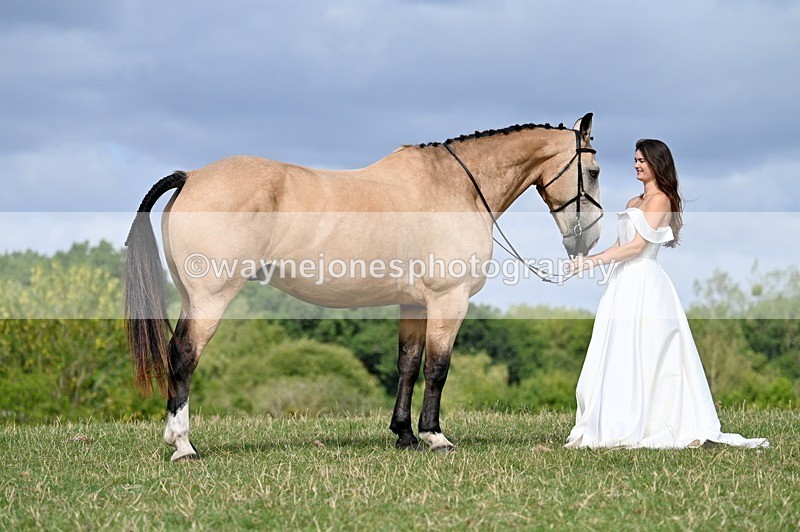 WJ7_6363 - Zoe & Fred Wedding Dress Shoot 09-08-25
