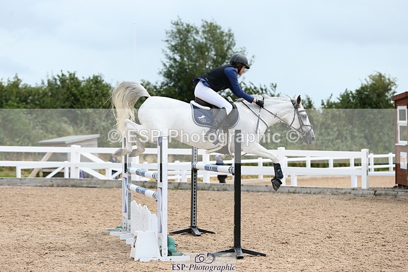 230716A-145318-04106 - Class 25a Pony Fox & 1.10 Open