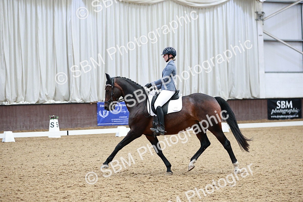 SBM_006530 - Class 16 - Advanced Medium 5 - 16.02-17.22