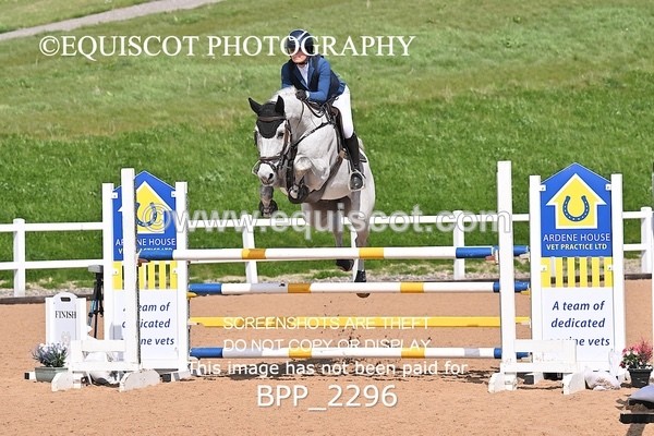 BPP_2296 - CLASS 6 - FRI - Senior Newcomers/1.10m Open