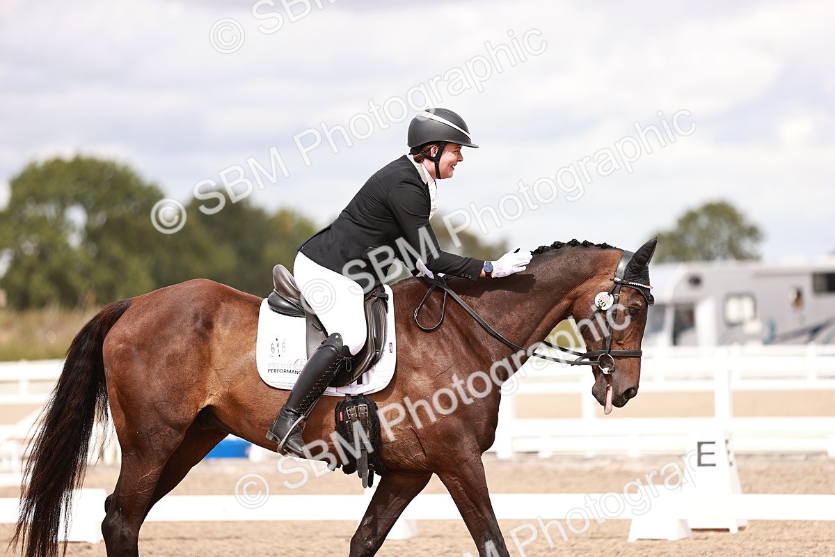 SBM_06291 - Class 37 - Novice 5