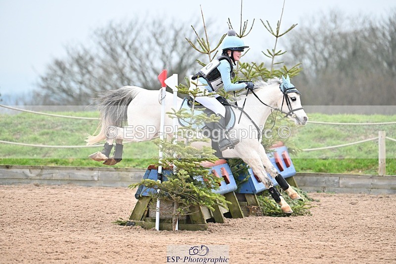 250118-110404-00584 - Cls 2 A&B 80cm 10.45 to 11.40