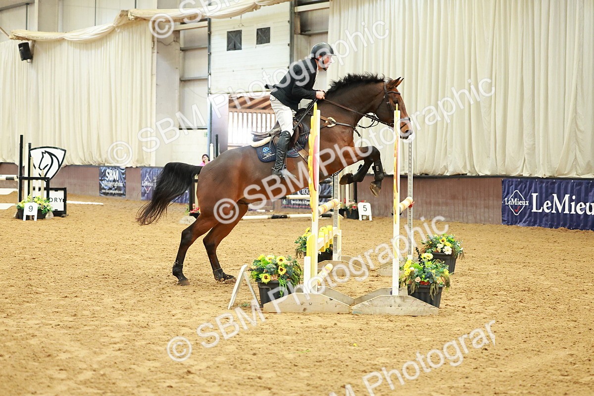 SBM_006184 - Class 17 - Senior Discovery - 1.00m