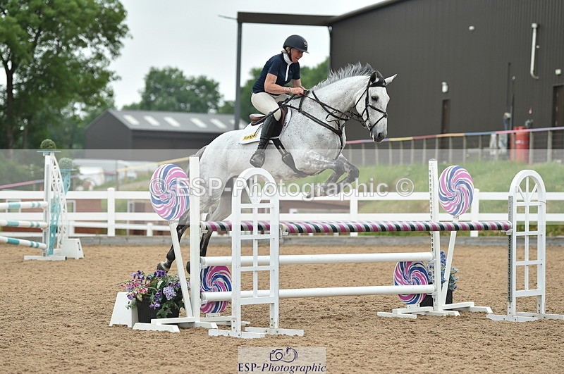 230611A-121228-05426 - Cls 34 1.05m Amateur Qualifier