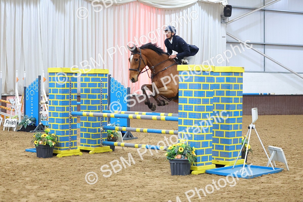 SBM_008512 - Class 21 - Nupafeed Supplements Senior Discovery/ 1m Open - First Round (1.00m)