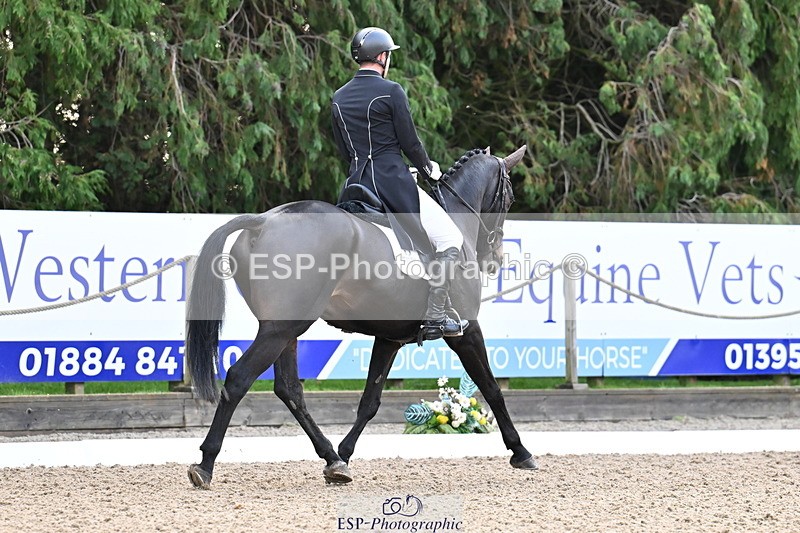 251023A-094853-00866 - A-004-Max.Warburton