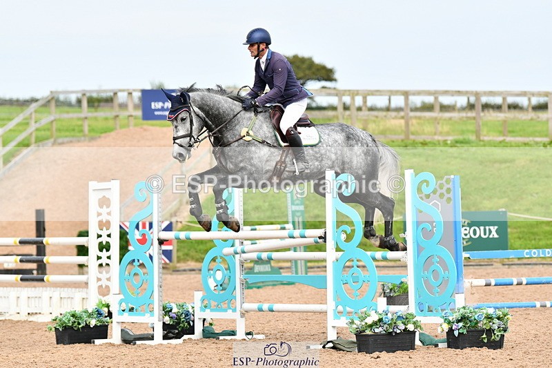 240915A-165120-11124 - Cls 30 Snr Foxhunter