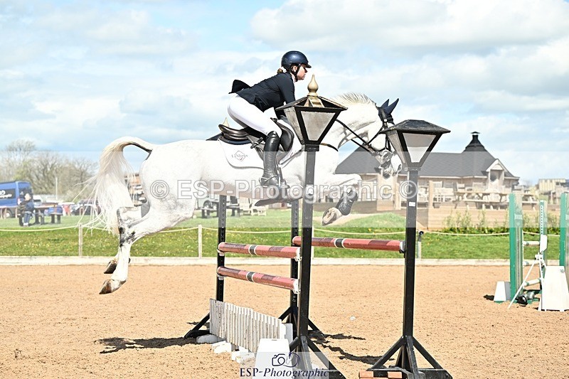 250416-133849-01170 - Cls 4 Newcomers and 1.10m