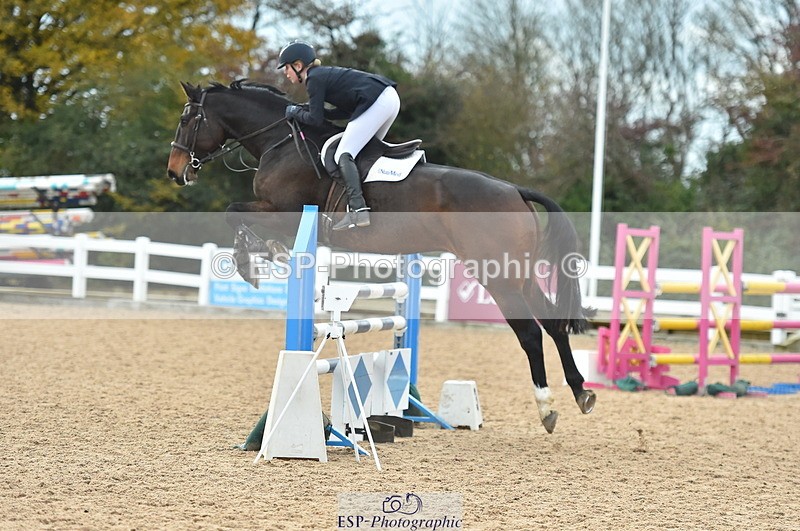 231111A-122712-01848 - Cls 12 Newcomers & 1.10m Open