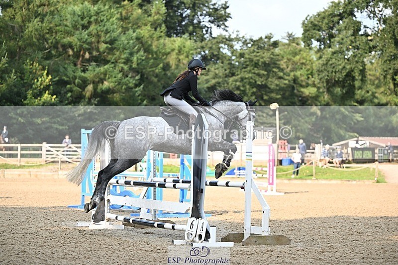 240818-090922-03326 - Cls 8A Snr British Novice