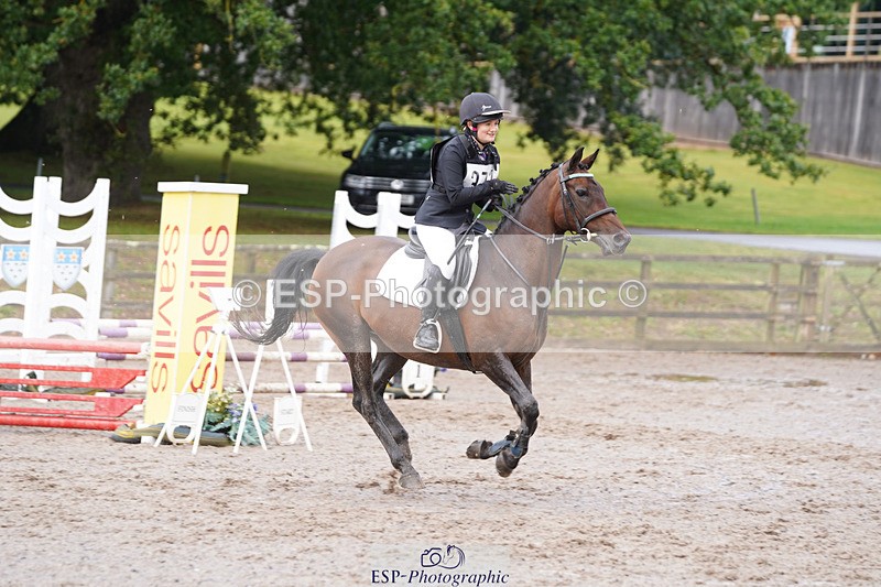 240824X-104126-22984 - 70cm Round 1 9.30 to 11.10