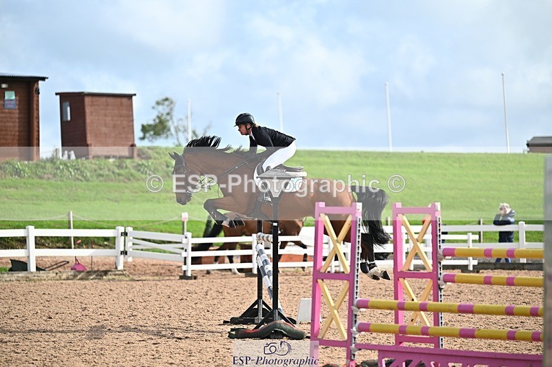 261014-144431-00824 - Cls 07 Snr Fox & 1.20m Open