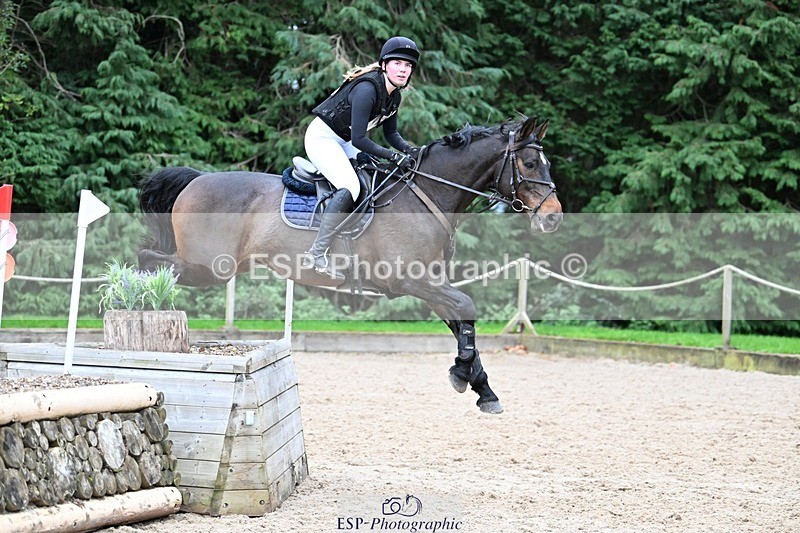 241116-144527-02147 - Cls 3 90-95cm