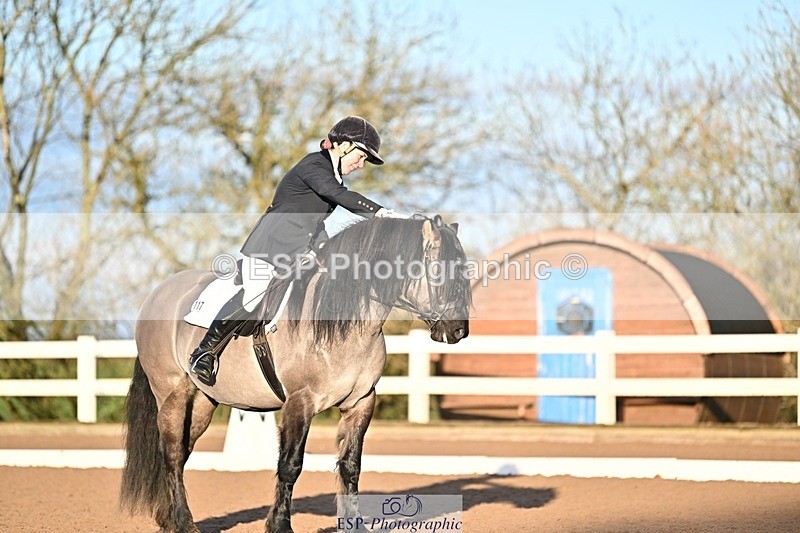 241214-093812-00991 - 117-Janine.Paterson-Pottertonpark.Mulreesh