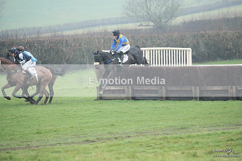 PtP 100324 618 - Pytchley with Woodland Point-to-Point Guilsborough 10/03/24