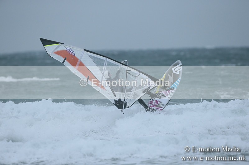 WS 030413-107 - Windsurfing