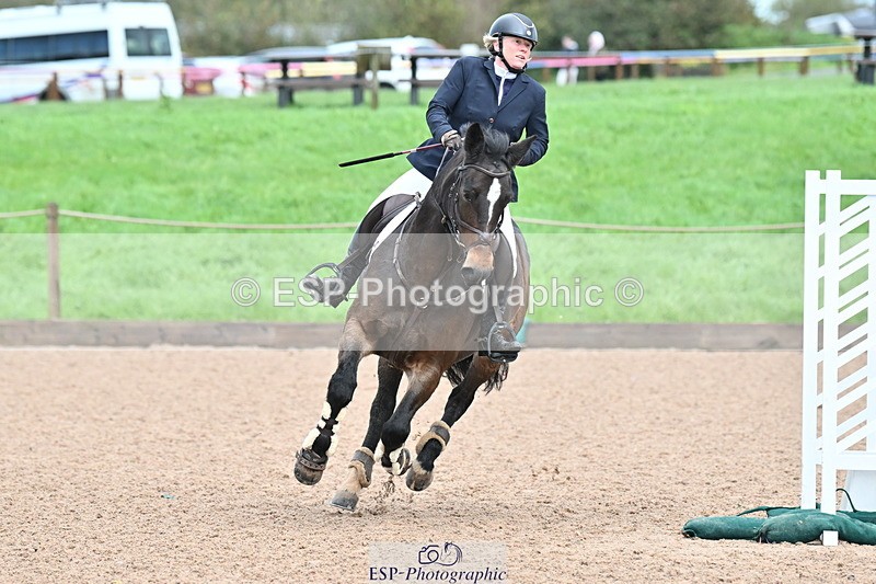 231029A-092615-02383 - 60cm Club and Schools