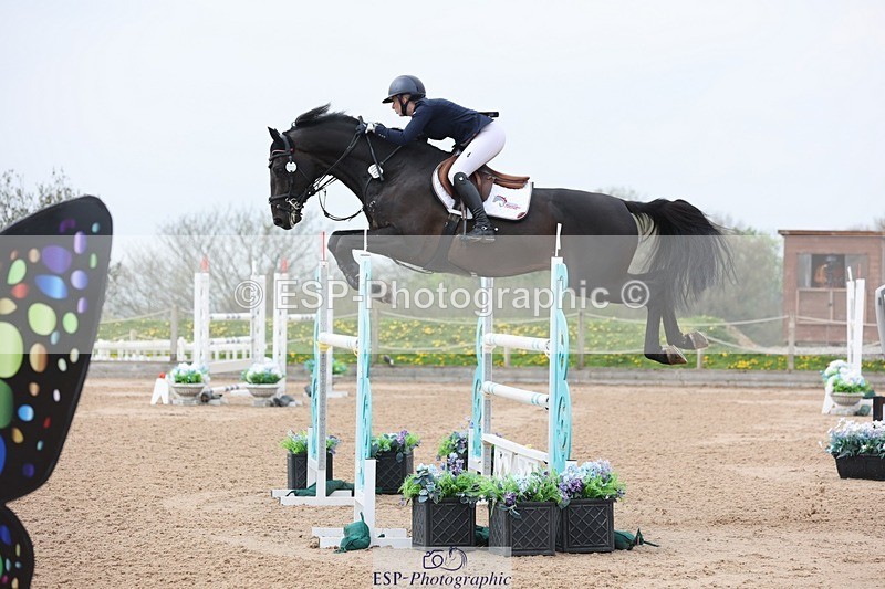 250424-120122-05174 - Cls 1 - 2 Star Small Tour