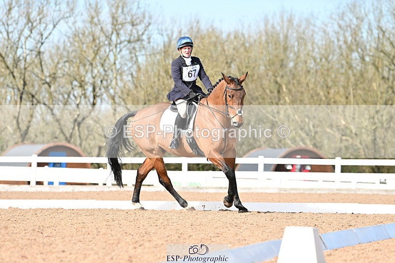 240324A-142459-04027 - Novice 27, 14.30 to 15.25