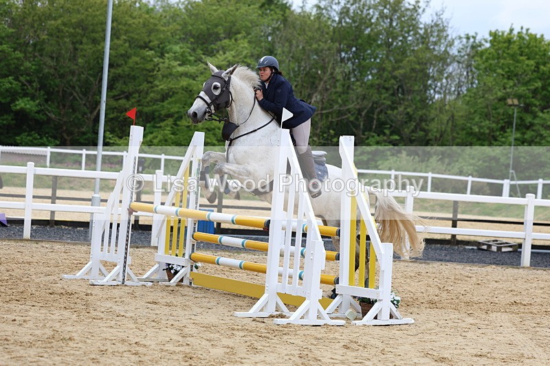 3E7A6079 - Class 4: Senior British Novice/90cm open