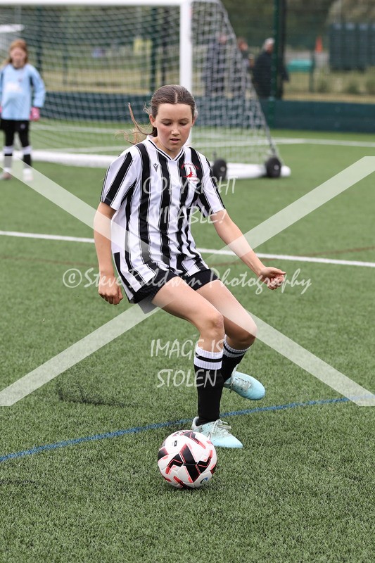 1DX31408 - Sat 6th U12 Girls
