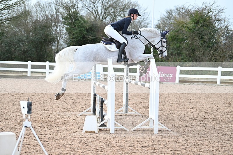 231208A-124309-00795 - Cls 5 Newcomers & 1.10m Open