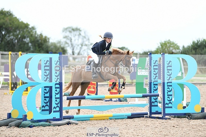 250807-130545-00991 - 70cm Round 2