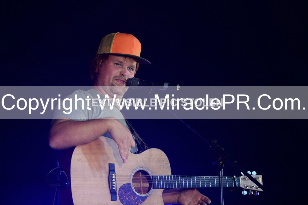 MSF_5515 - Sing it like Sheeran.
