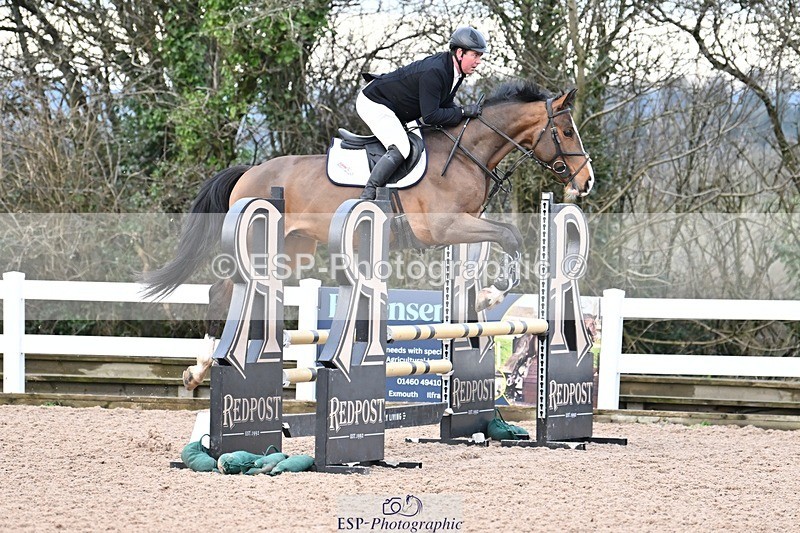 250112-092743-00683 - Cls 15 British Novice and 90cm Open